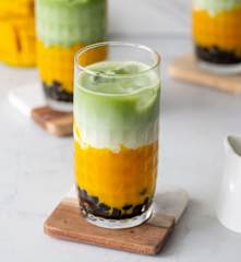 Matcha bubble tea z mango