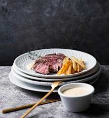 Sirloin rojo con salsa bernesa Al vacío