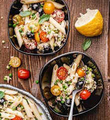 鱒魚蔬菜筆管麵沙拉