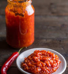 Confiture de tomate et de piment rouge