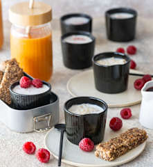 Batony energetyczne, pudding ryżowy na parze i sok marchewkowy