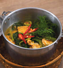 แกงอ่อมไก่