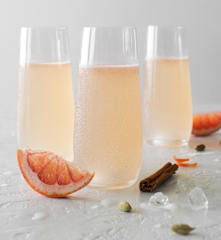 Cinnamon pomelo tonic