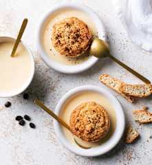 Bolinhos de amêndoa com molho de café TM5 e TM6