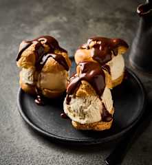 Profiteroles