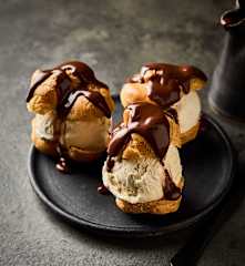 Profiteroles