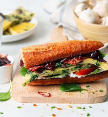 Egg and bacon breakfast baguettes