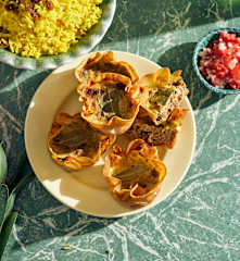 Bobotie poppadom cups