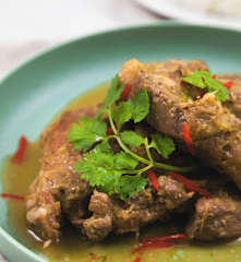 หมูอบซอสสามเกลอ