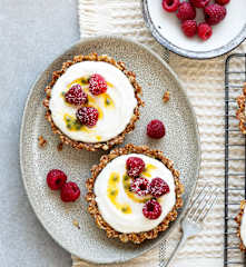 Tartellette di avena con crema al formaggio