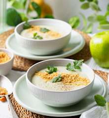 Crema fría de manzana y lima