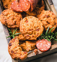 Cookies au chorizo et aux tomates séchées