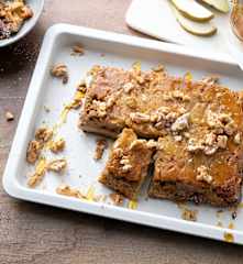 Baked Milk Bread with Pears and Walnut Crumble (TM5)