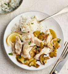 Chicken with Creamy Vegetable Sauce