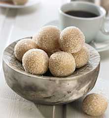 Bonbons aux amandes, rose et cognac