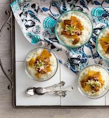 Kokosowo-limonkowy pudding ryżowy z karmelizowanym ananasem