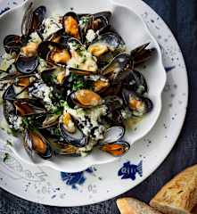 Moules à la crème et au vin blanc