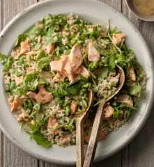 Kepekli Pirinç ve Balıklı Salata