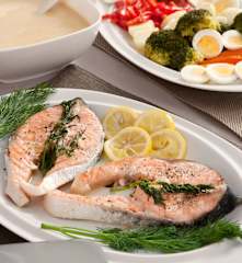 Menú: Crema de zanahoria y patata. Salmón al vapor con verduras