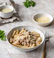 Sos śmietanowy z boczkiem