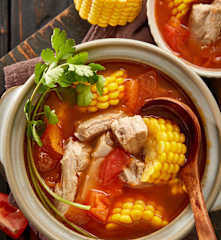 排骨番茄玉米汤