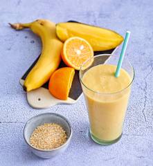 Smoothie au son d'avoine, aux fruits et au soja