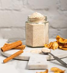 Cukier jabłkowo-cynamonowy