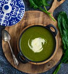 Crema de espinacas y papa criolla