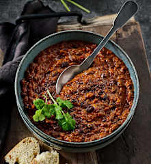 Schwarze-Bohnen-Chili mit Schokolade