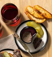Shiraz and black pepper pate
