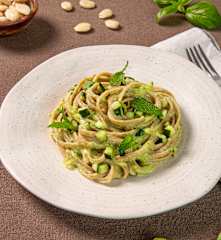 Linguine integrali con pesto di zucchine e menta