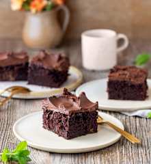 Czekoladowe ciasto z kiszoną kapustą