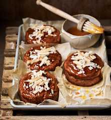 Spiced orange, pumpkin and prune cakes