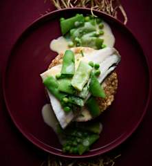Loup de mer vapeur, risotto crémeux de sarrasin et légumes de saison