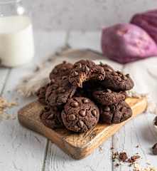 Galletas de chocolate y camote bajas en azúcar