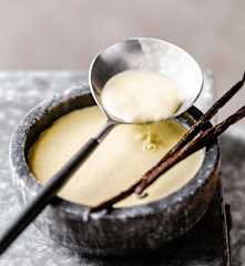 Vanilya Sosu (İngiliz Kreması)