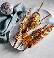 Spicy chips on a stick (Thermomix® Spiralizer)