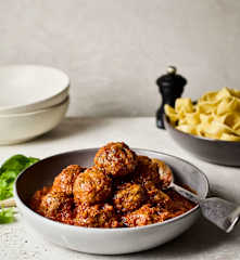 Albóndigas en salsa de jitomate