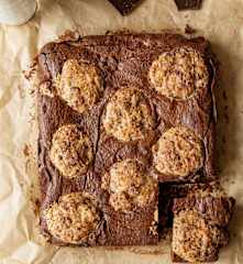 Brookies (ciasteczkowe brownie)