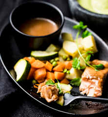 薑味青豆濃湯&萊姆鮭魚佐花椰菜