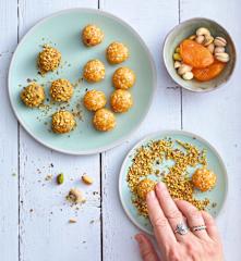 Boules d'énergie aux abricots, cajous et pistaches