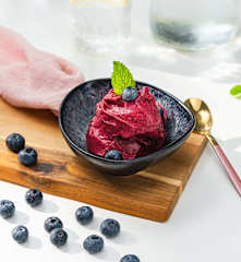 Blueberry-Cheesecake-Eis