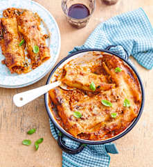 Cannelloni à la sauce bolognaise et aux épinards