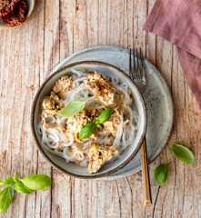 Makaron shirataki (konjac) z ricottą i indykiem