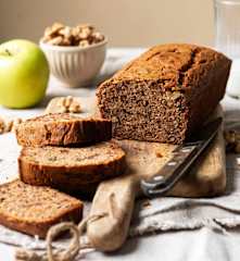 無麩質椰棗蘋果蛋糕