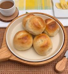 Monay (Filipino Bread Rolls)