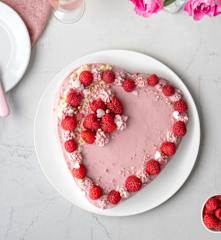 Malinowy torcik serce