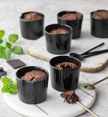 Fondant czekoladowy w kokilkach