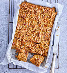 Gâteau de flocons d'avoine aux noix, façon carrot cake