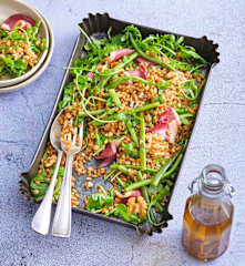 Salade de petit épeautre au magret, aux haricots et aux noix